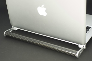 QuickerTek releases carry handles for the MacBook, MacBook Pro