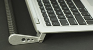 QuickerTek brings back the Carry Handle for older MacBook Pros