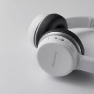 Phiaton debuts BT 390 foldable headphones