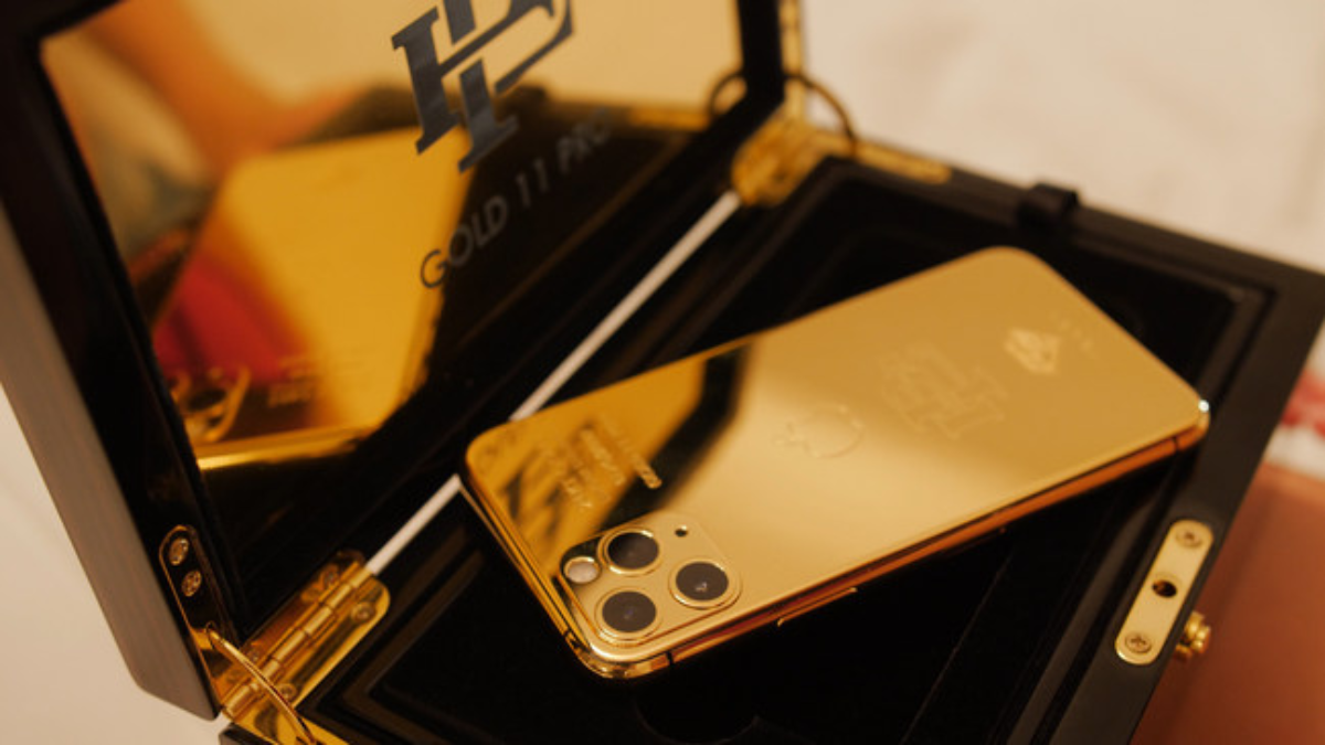 Pablo Escobar’s brother debuts $499 Escobar Gold iPhone 11 Pro