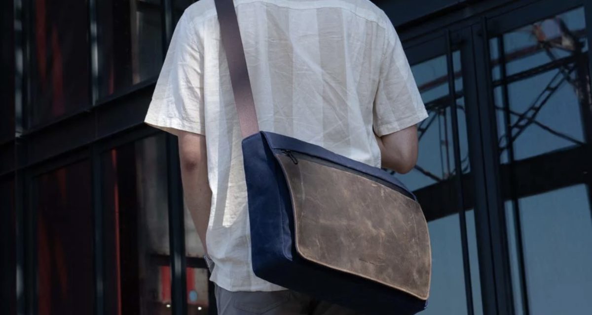 WaterField Designs’s Shinjuku Messenger now comes in a 16-inch MacBook Pro size 